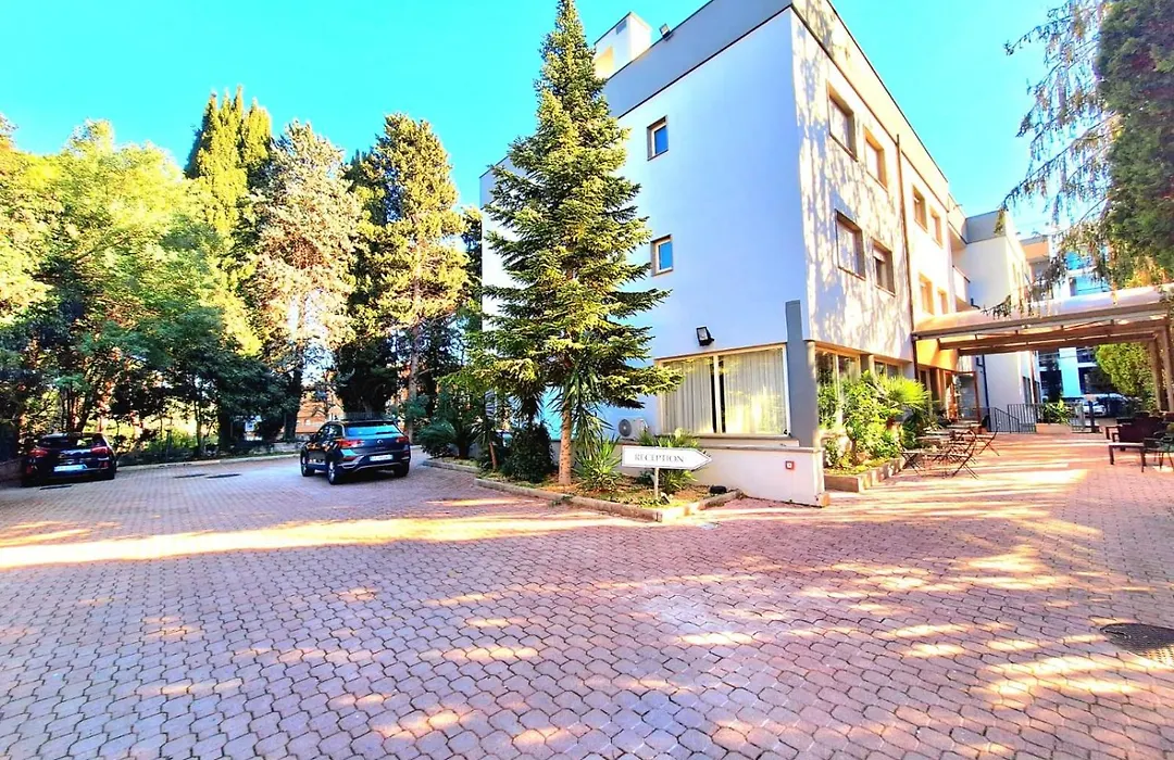 Scheppers Hotel-1