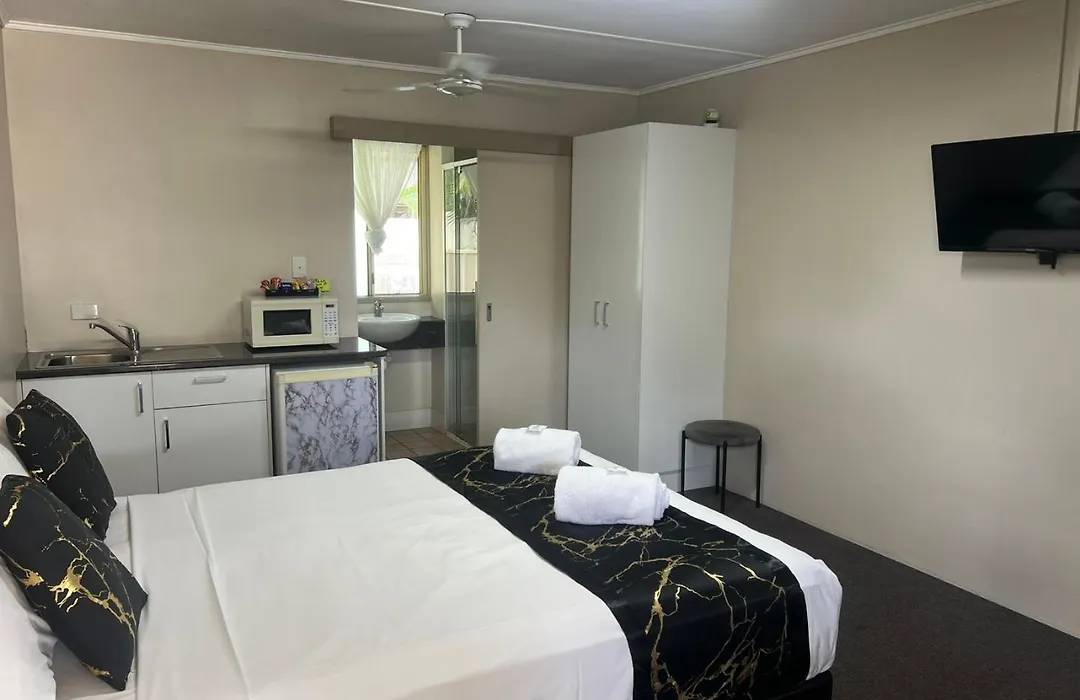 Kalua Motel-1