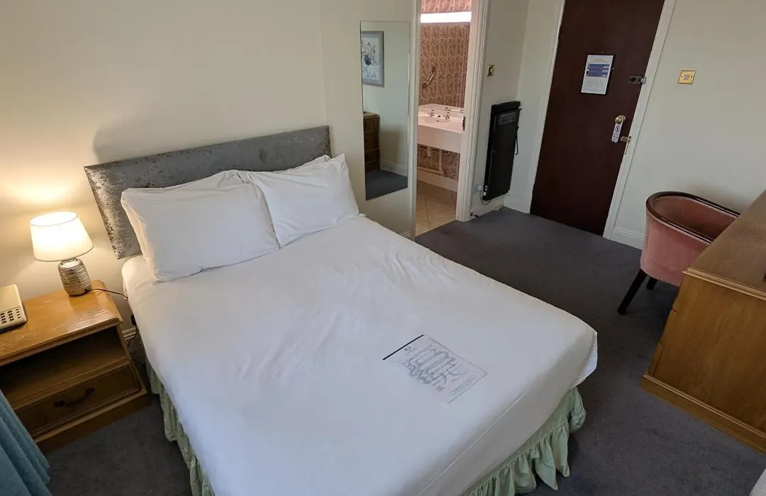 The Walnut Tree Hotel-1