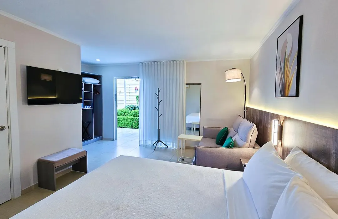 Aruba Boutique & Art Hotel - Adults Only-1