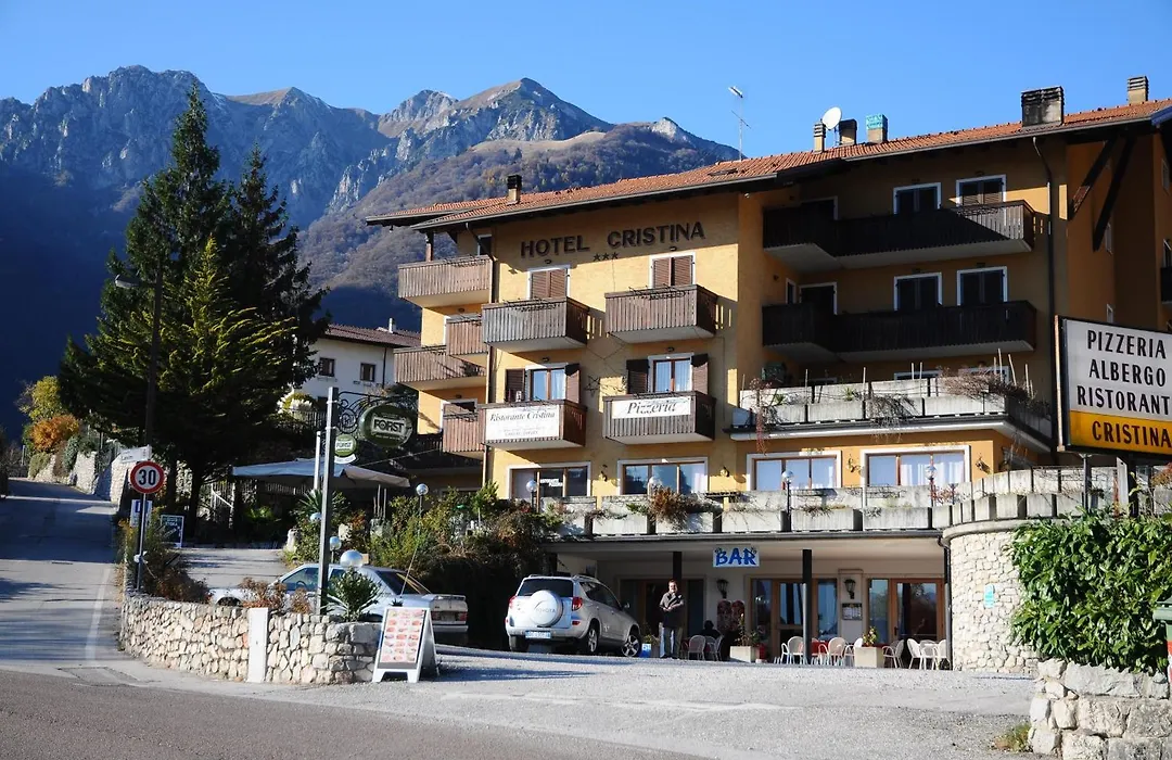 Hotel Cristina-1