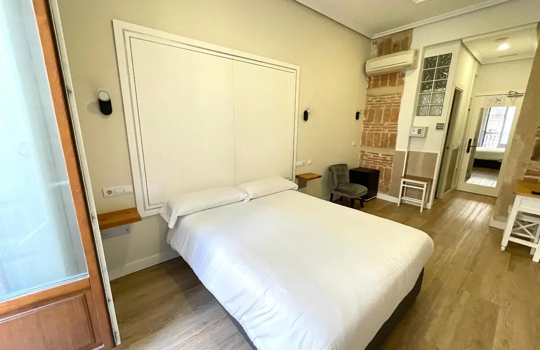 Hostal Madrid-1