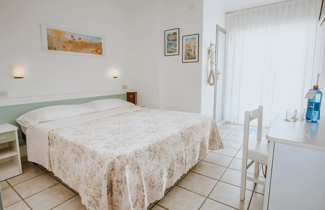 Hotel Gabriella-1