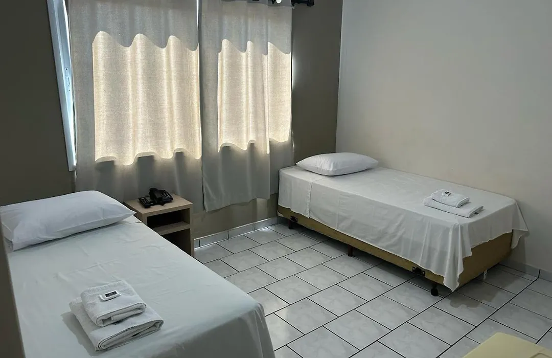 Hotel Parati Arapongas-1