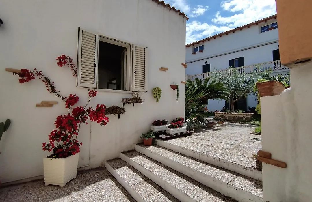 Bed And Breakfast Villa Bianca-1
