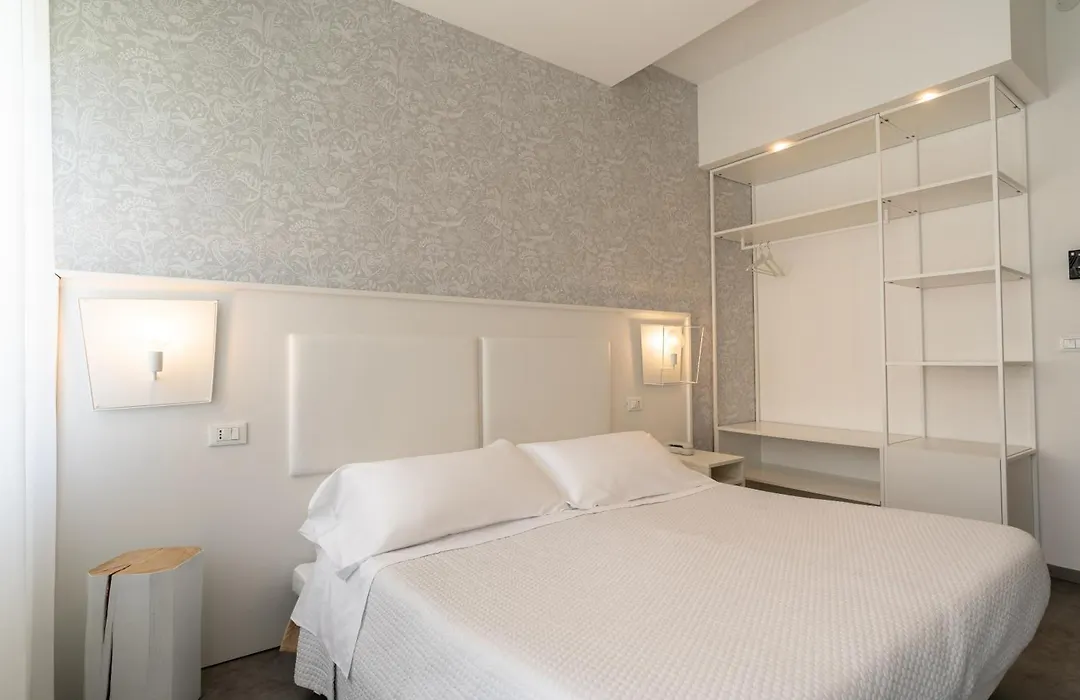 Hotel Majestic-1