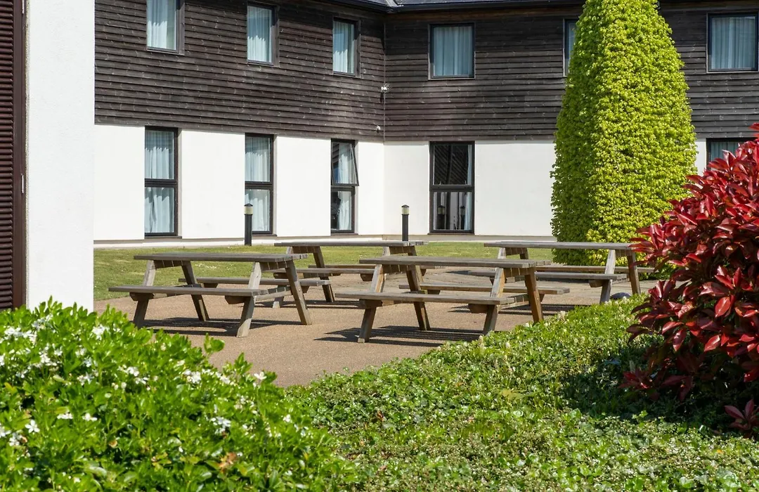 Holiday Inn Express London - Epsom Downs By Ihg-1