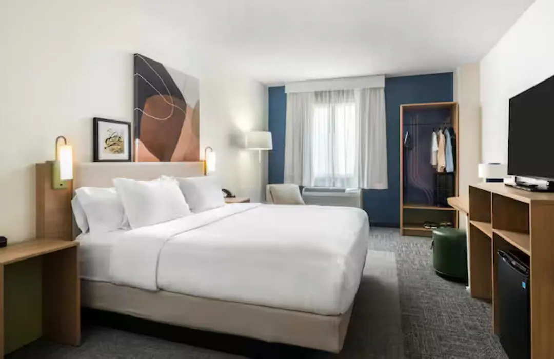 Spark By Hilton Toronto Airport-1