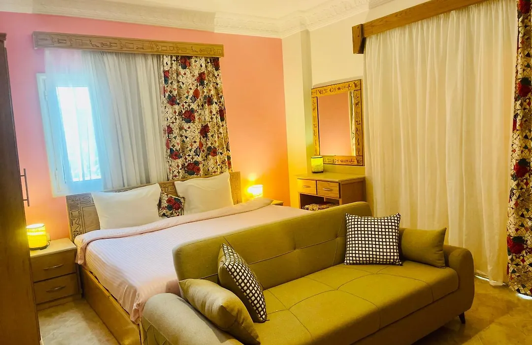 Jewel Howard Carter Hotel-1