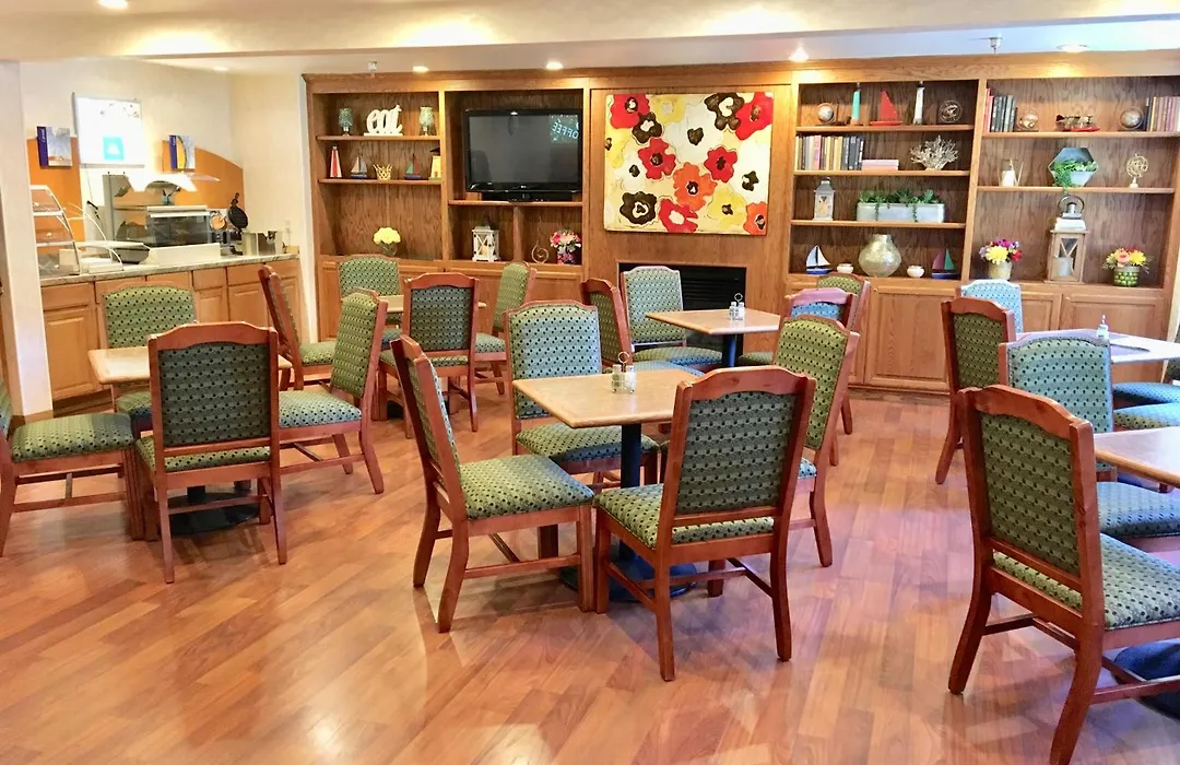 Guesthouse Inn & Suites Poulsbo-1