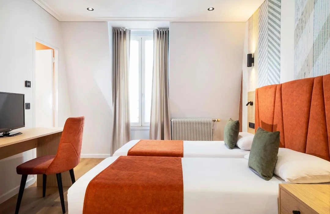 Hotel Espace Champerret-1