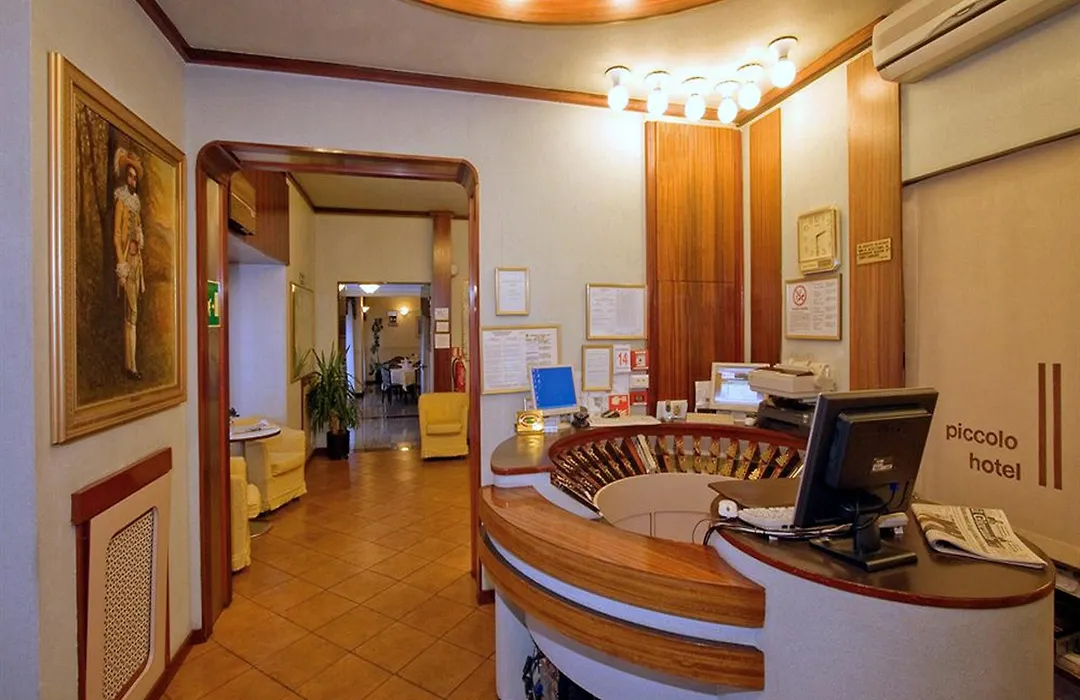 Piccolo Hotel-1