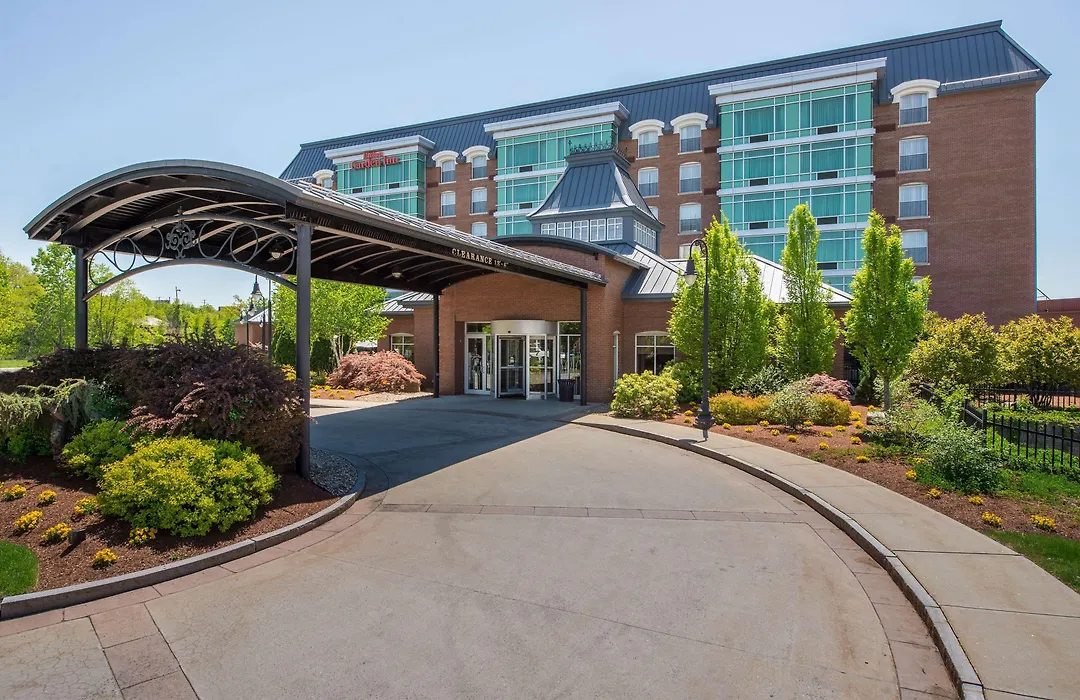 Hilton Garden Inn Manchester Downtown-1