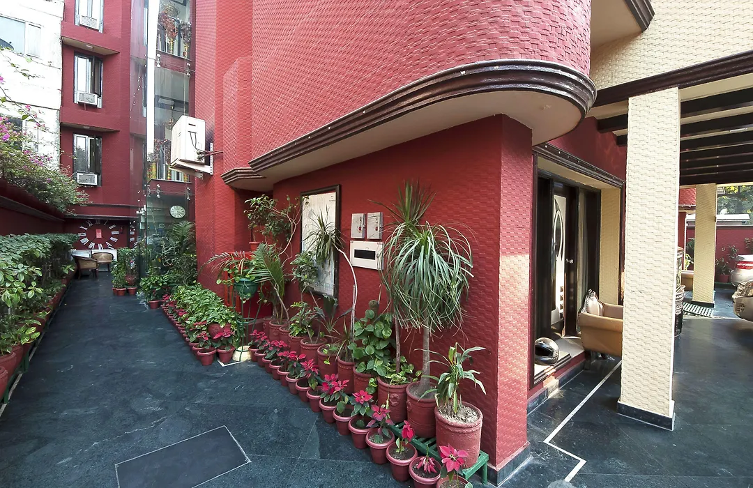 Golden Leaf Hotel-1