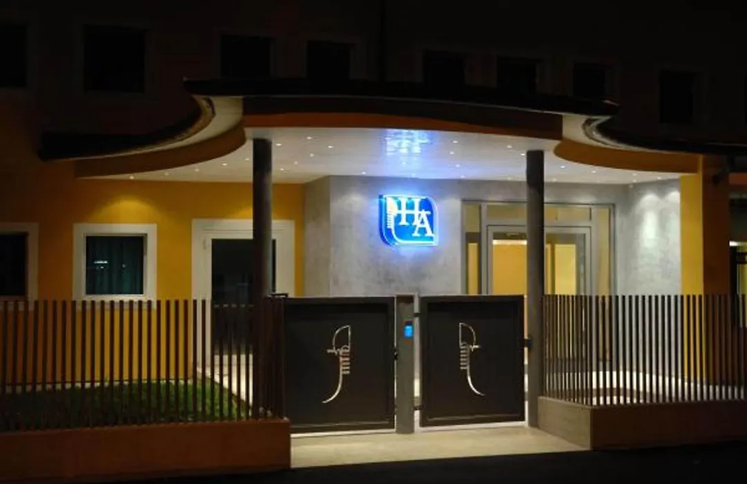 Hotel Alveri-1