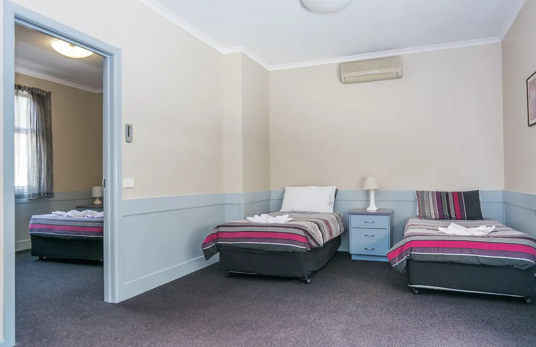 Merimbula Lakeview Hotel-1