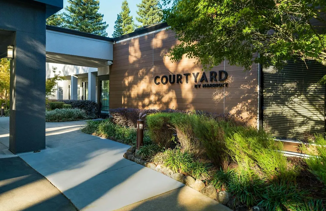 Courtyard Sacramento Airport Natomas-1