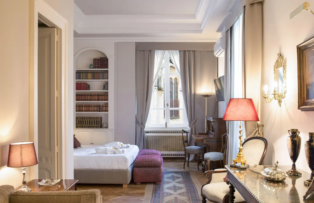 Vittoria - House Of Charme-1