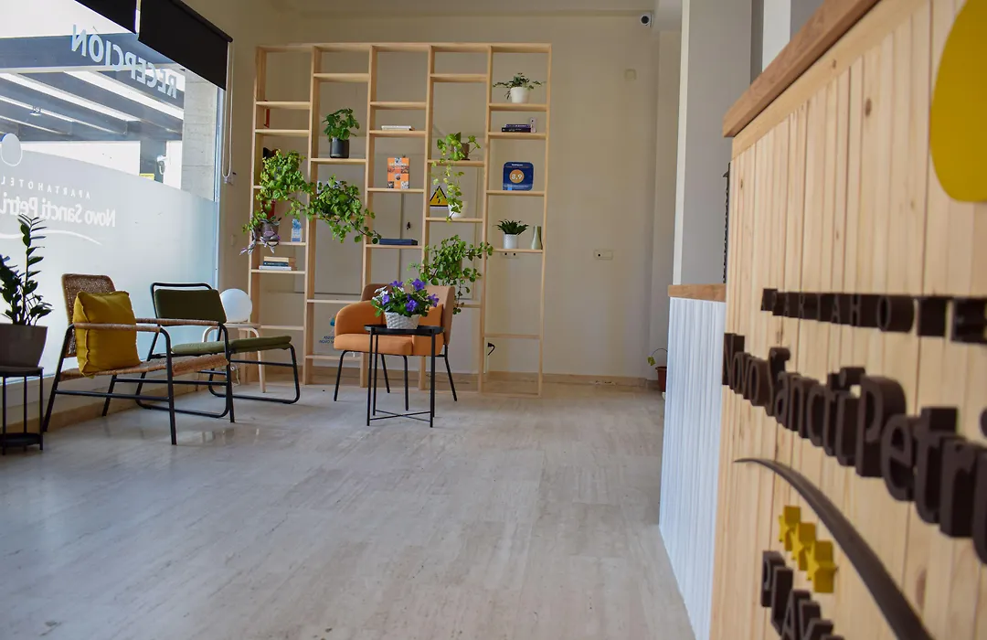 Aparthotel Novo Sancti Petri-1
