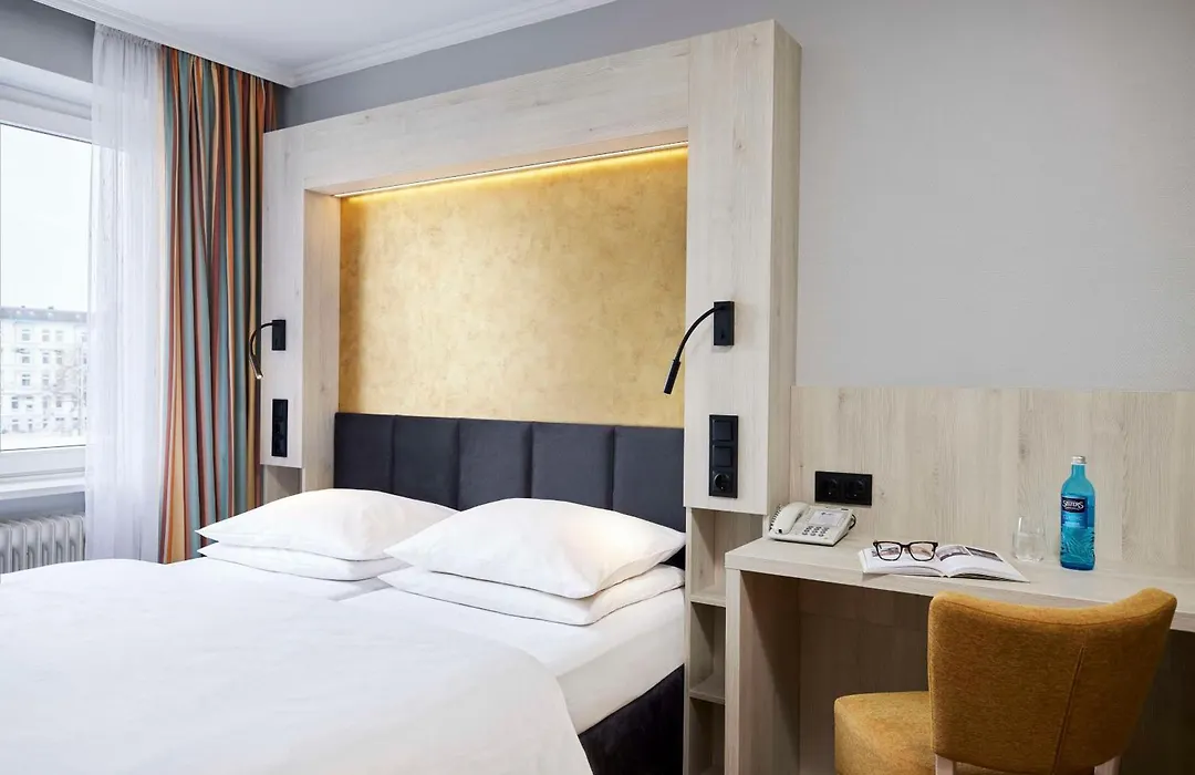 Best Western Raphael Hotel Altona-1