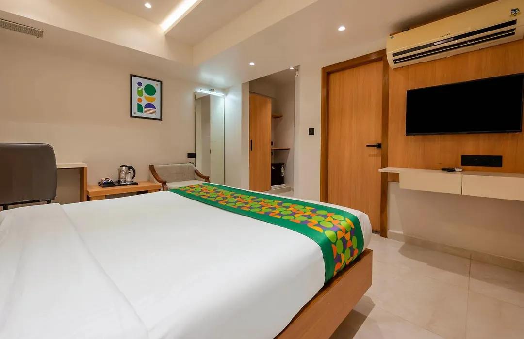 Treebo Shree Krishna Palace-1