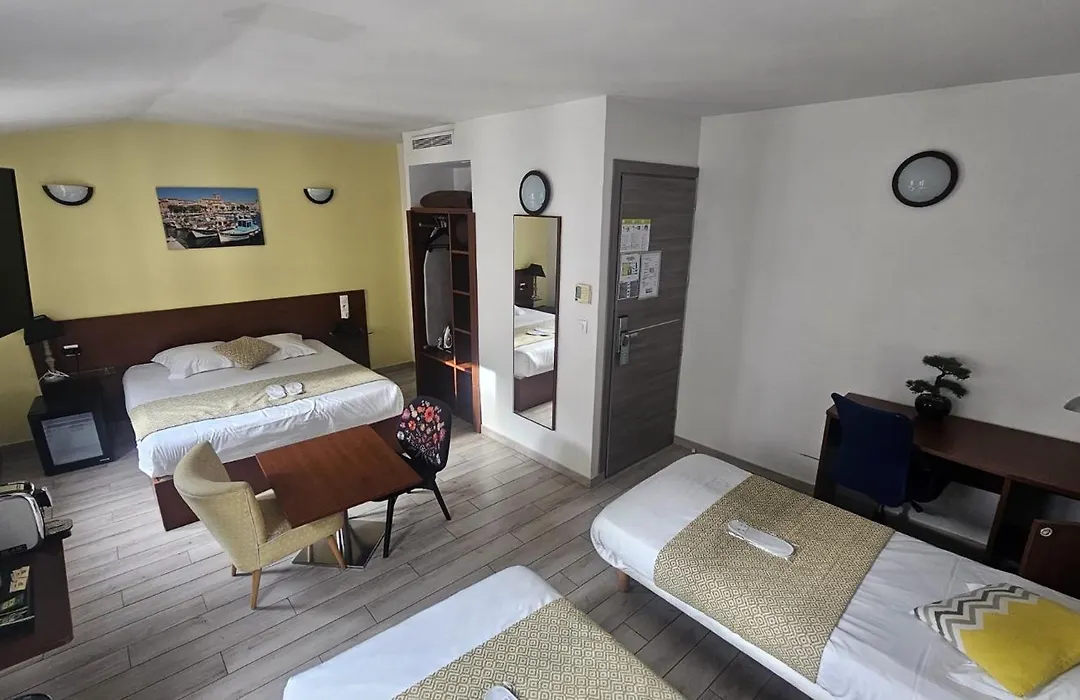 Massilia Hotel-1
