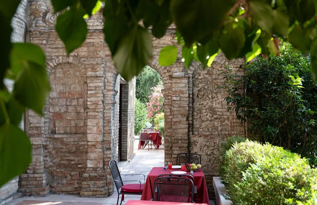Hotel Cristallo-1