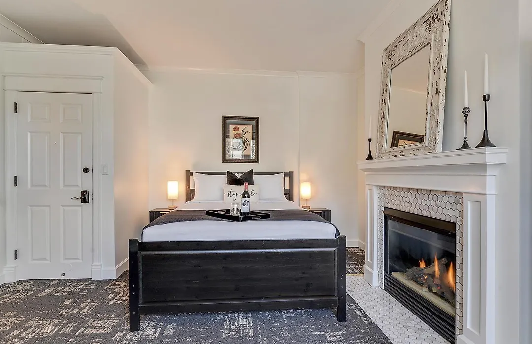 The Orenco Station Hotel-1