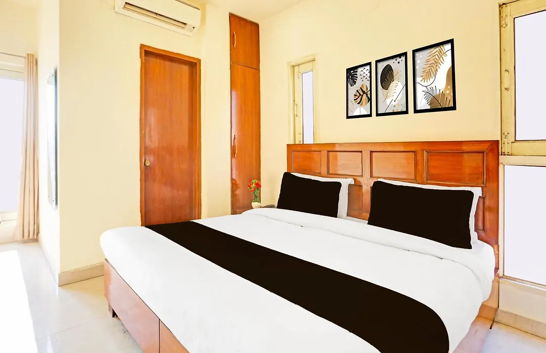 Hotel O By Oyo Sector 45 Formerly Manyavar-1