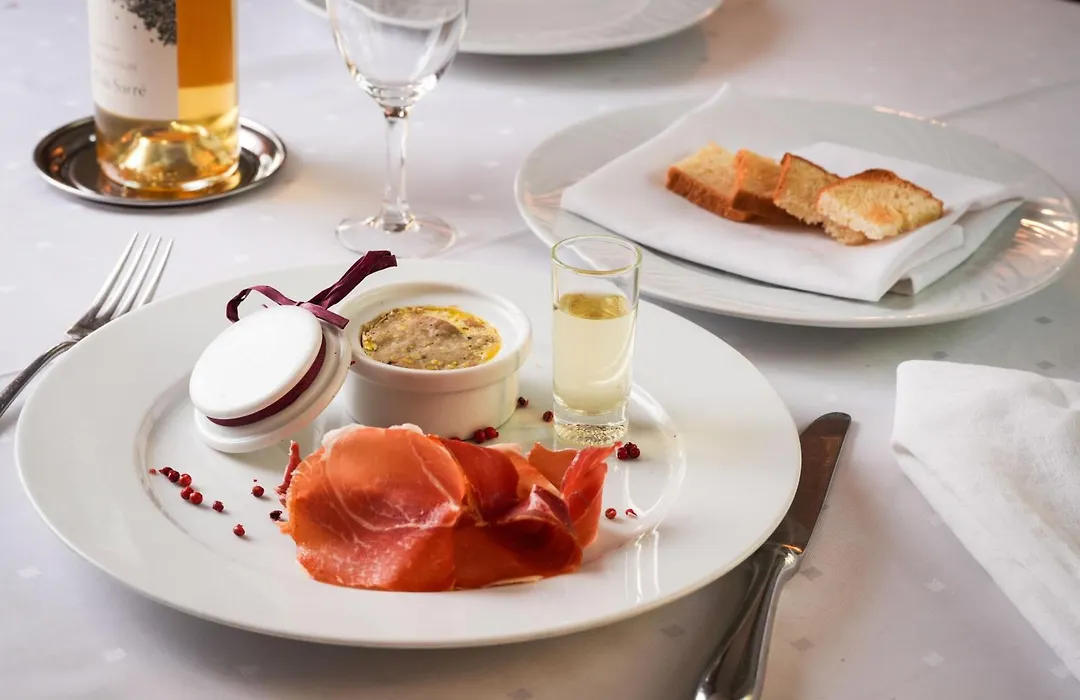 Logis Hotel&Restaurant Bergeret Sport-1