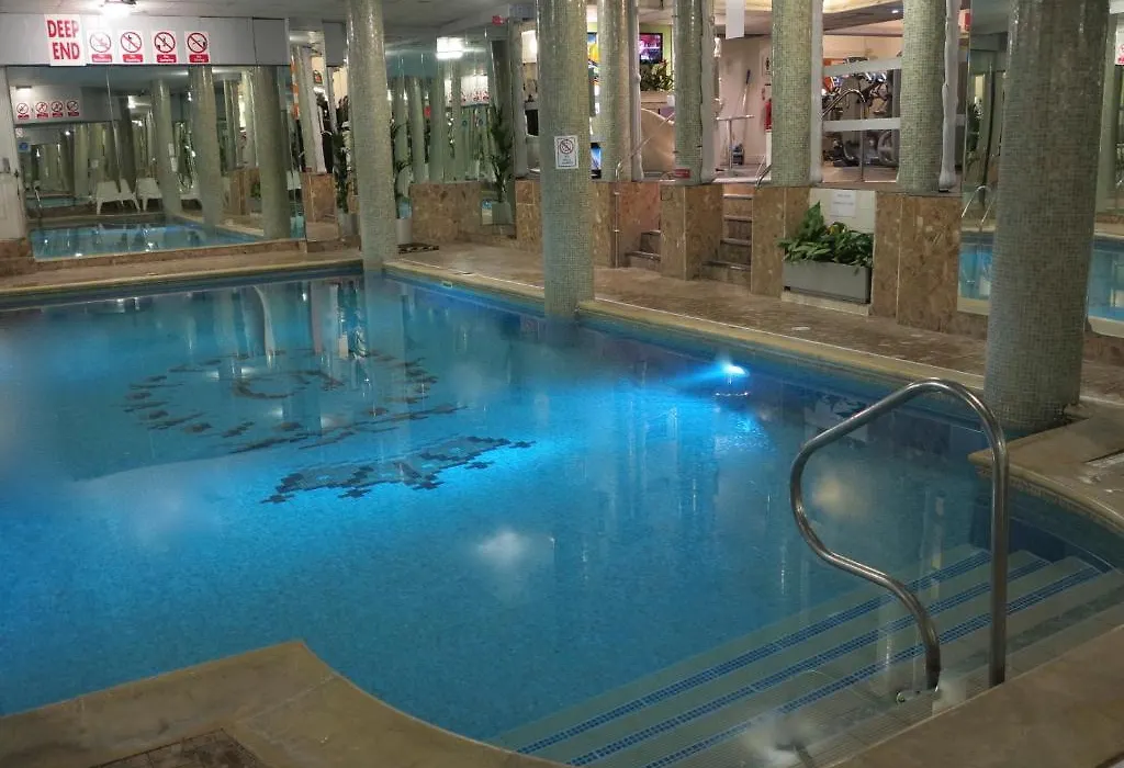 Queens Hotel & Spa-1