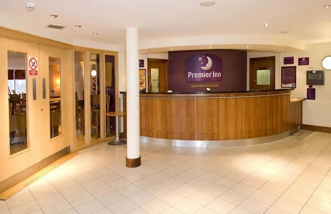 Premier Inn Nottingham Arena - London Road-1