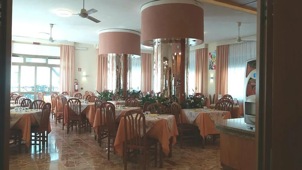 Hotel Kristall-1