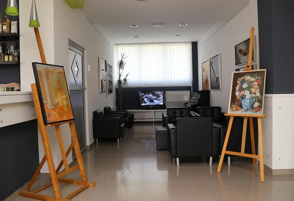 Hotel Novi-1