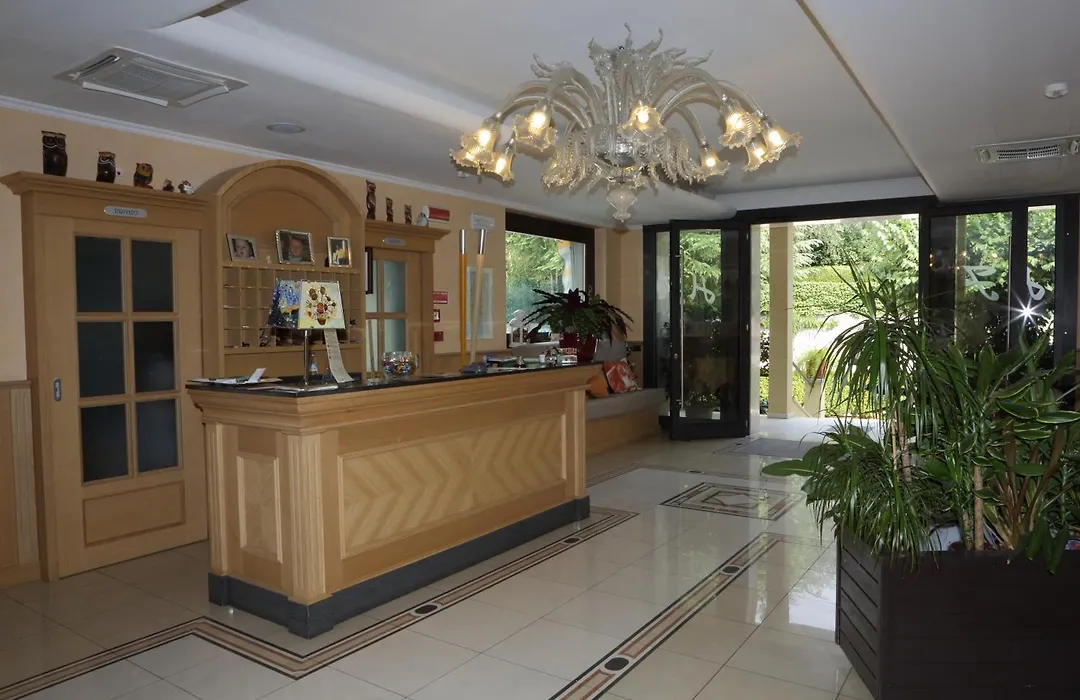 Hotel Fioroni-1