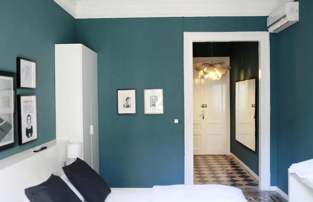 Close To Passeig De Gracia-1