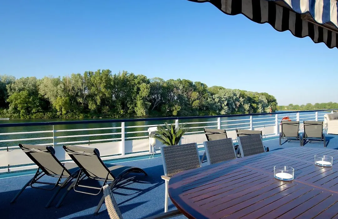 Hotel Le Chardonnay-1