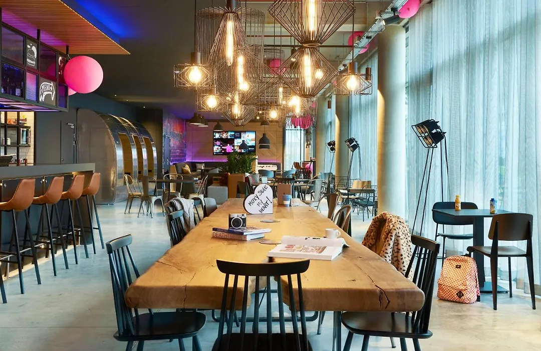Moxy Paris Charles De Gaulle Airport-1