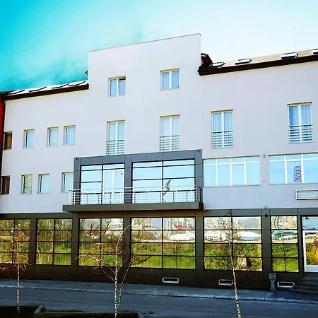 Garni Hotel Crystal Ice-3