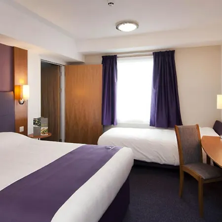 Premier Inn London Gatwick Airport - A23 Airport Way-2