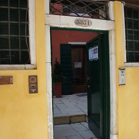 Venice Dose Suite-3