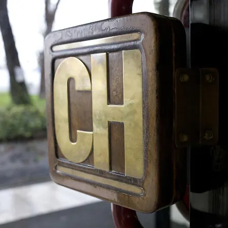 Club Hotel-3