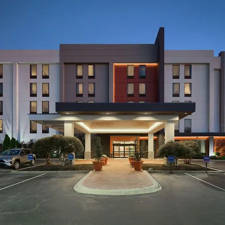 Hampton Inn Louisville Northeast-3