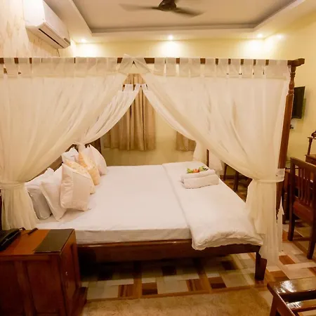 Hotel Cecil-2