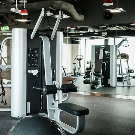 Hampton By Hilton Dubai Al Seef-3