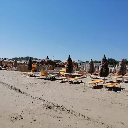 A Tre Piani Sul Mare-3