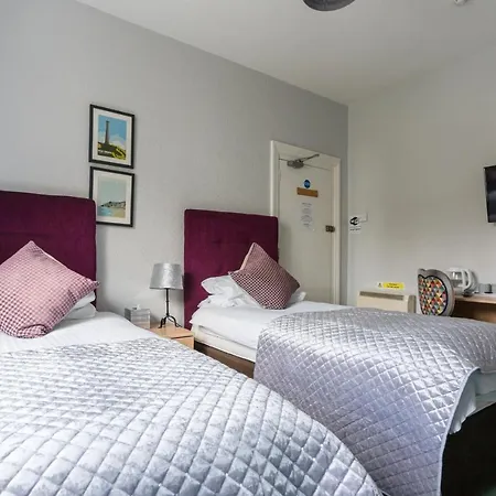 Rooms By Maes Y Mor Town Centre-3