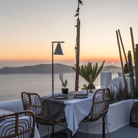 Cocoon Suites (Adults Only)-3