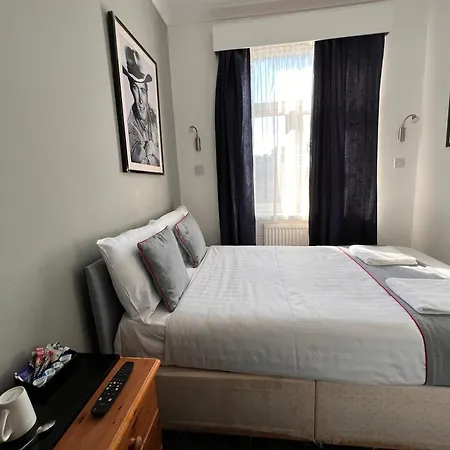 Apollo Hotel Kings Cross-2