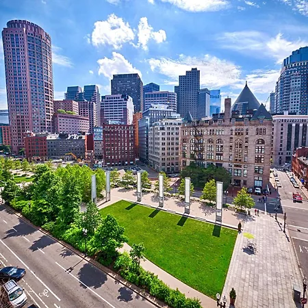 Hyatt Place Boston/Seaport District-2